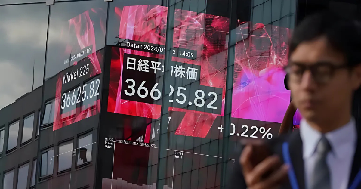 Asian stocks dipped, while the dollar remained near multi-month highs on Tuesday, as a sharp bond sell-off and rising gold prices signaled investor caution ahead of the U.S. election.
Image Source: Al Jazeera